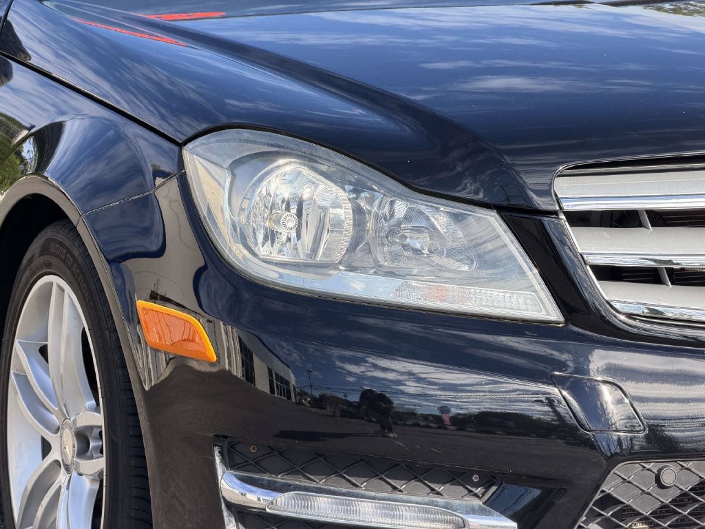 Used 2013 Mercedes-Benz C 300 4MATIC Sedan image 10