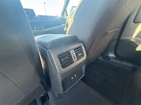 Certified 2025 Nissan Rogue SV image 20