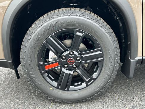 New 2026 Nissan Rogue SV image 10