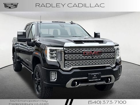 Used 2022 GMC Sierra 3500 Denali w/ Denali Black Diamond Edition image 9