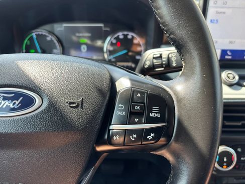 Used 2023 Ford Maverick Lariat w/ Lariat Luxury Package FWD image 22
