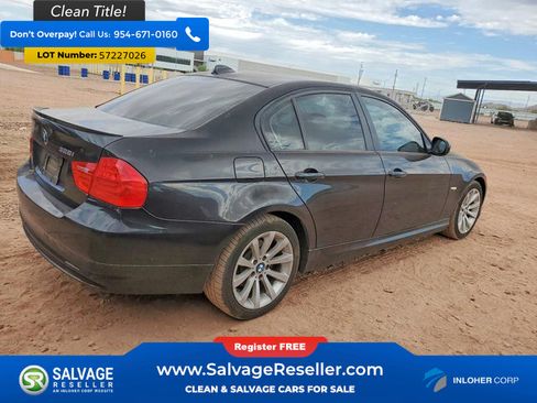 Used 2011 BMW 328i xDrive Sedan AWD/4WD image 4