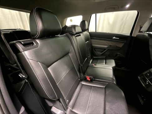 Used 2023 Volkswagen Atlas SE image 16