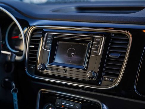 Used 2018 Volkswagen Beetle 2.0T S image 14