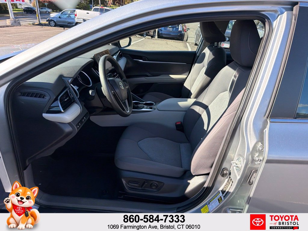 Used 2024 Toyota Camry LE FWD image 17