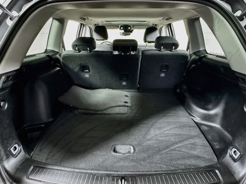 Used 2023 Jeep Grand Cherokee Laredo image 24