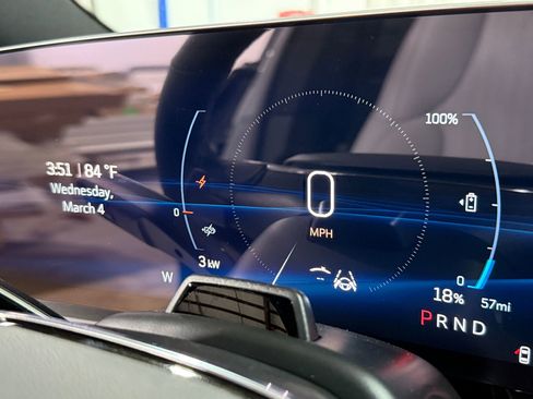 New 2026 Cadillac Lyriq Sport image 17