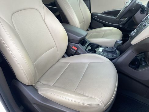 Used 2017 Hyundai Santa Fe Sport w/ 2.0T Ultimate Tech Package 05 FWD image 10