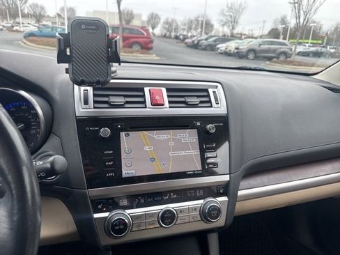 Used 2016 Subaru Outback 2.5i Limited image 8