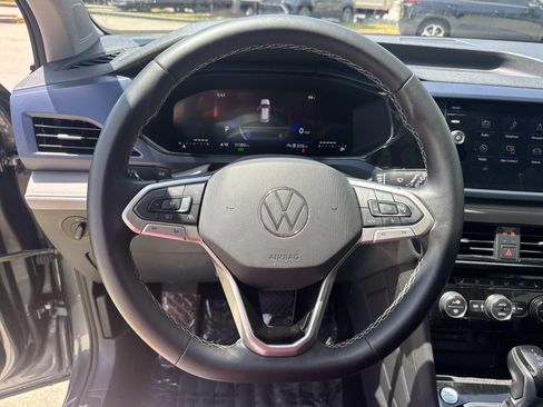 Used 2024 Volkswagen Taos SE FWD image 22