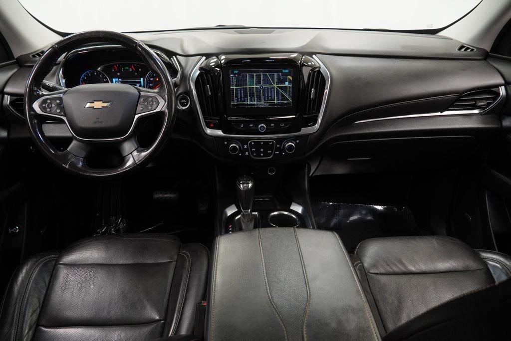 Used 2018 Chevrolet Traverse Premier w/ Redline Edition AWD/4WD image 3