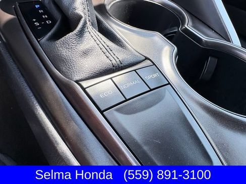 Used 2024 Toyota Camry SE FWD image 19