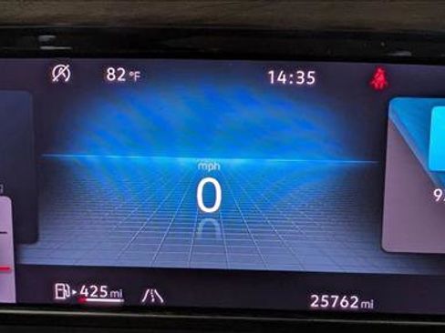 Used 2024 Volkswagen Atlas SE image 11