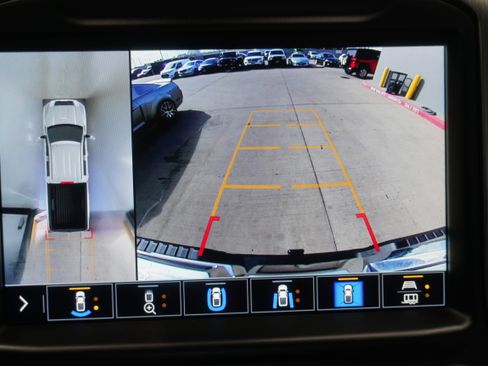 Used 2023 GMC Sierra 3500 Denali w/ Denali Black Diamond Edition image 23