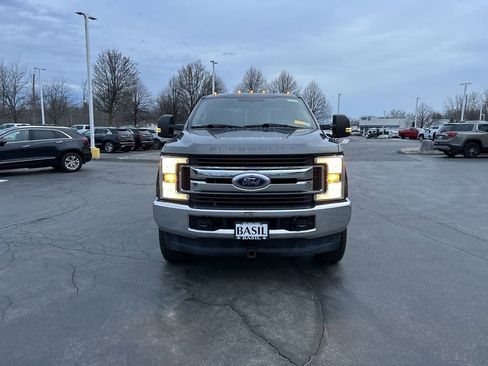 Used 2017 Ford F250 XL w/ STX Appearance Package image 3