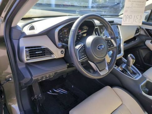 Used 2025 Subaru Outback Limited AWD/4WD image 15