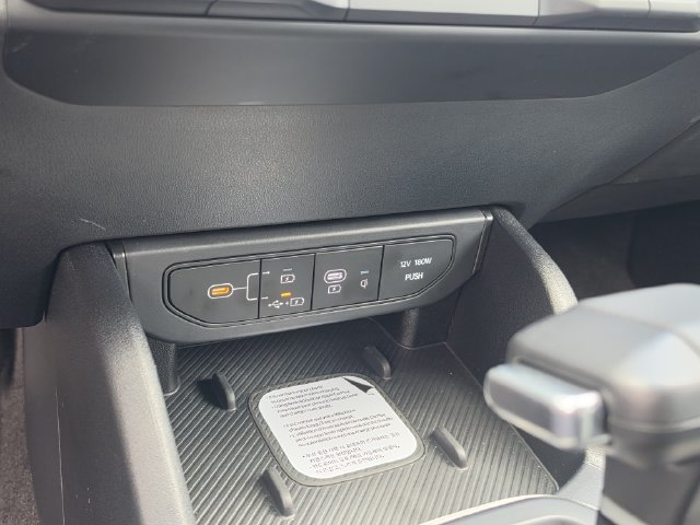 New 2026 Kia K4 GT-Line FWD image 25