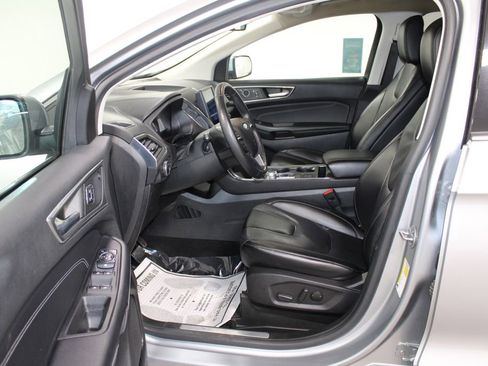 Used 2022 Ford Edge Titanium image 23