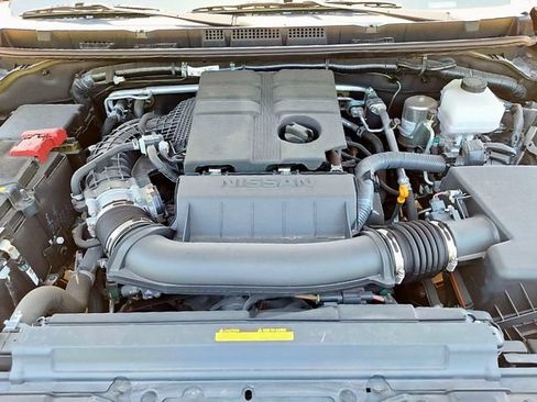Used 2025 Nissan Frontier PRO-4X w/ Tow Package AWD/4WD image 21