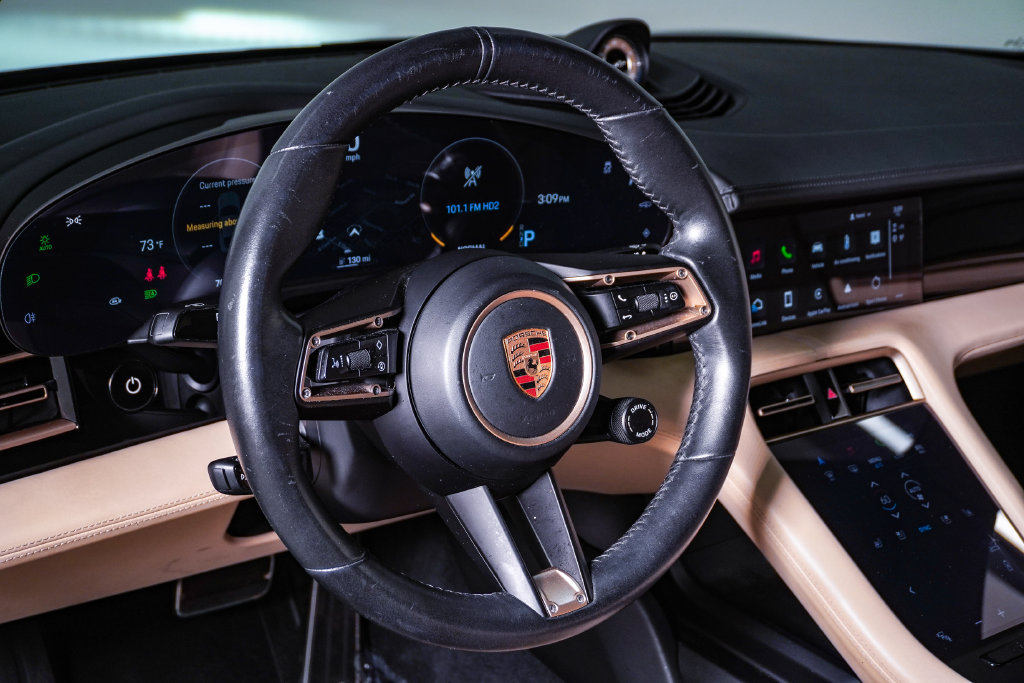 Used 2020 Porsche Taycan Turbo AWD/4WD image 19
