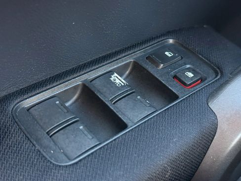 Used 2011 Honda CR-V SE image 23