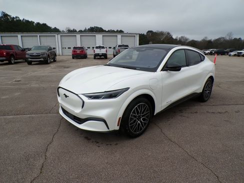 New 2026 Ford Mustang Mach-E Premium image 3