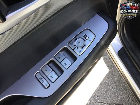 Used 2024 Hyundai Palisade SEL FWD image 11