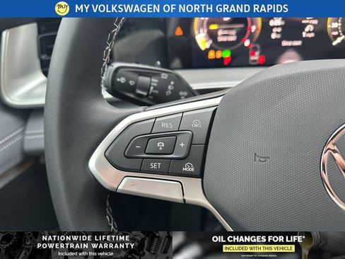 New 2026 Volkswagen Tiguan SE image 17