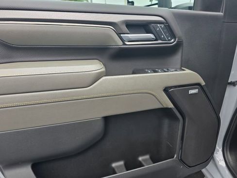 Certified 2025 Chevrolet Silverado 2500 ZR2 w/ ZR2 Bison Edition image 9