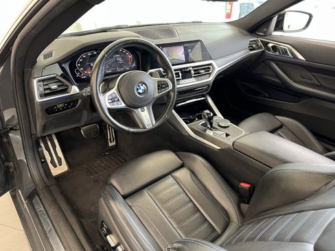 Used 2022 BMW M440i Coupe image 32