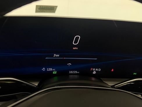 Used 2024 Cadillac Lyriq Luxury RWD image 22