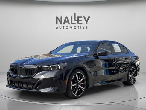 Used 2025 BMW 530i w/ M Sport Package image 1
