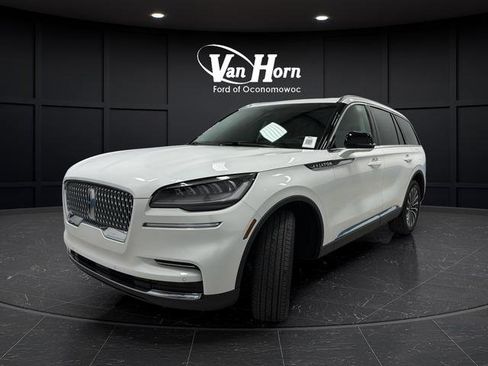Used 2024 Lincoln Aviator AWD w/ Premium Package image 37