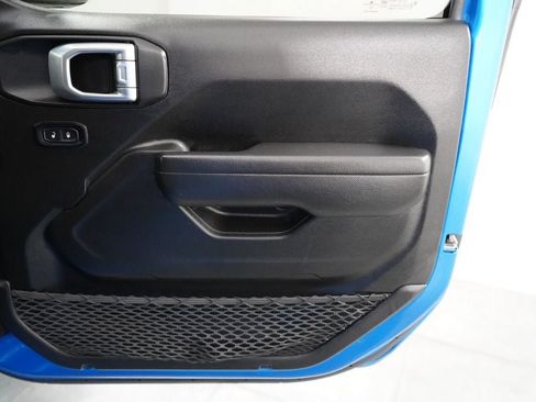 Used 2022 Jeep Wrangler Unlimited Sport AWD/4WD image 23