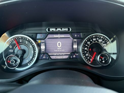 Used 2019 RAM 1500 Laramie image 13