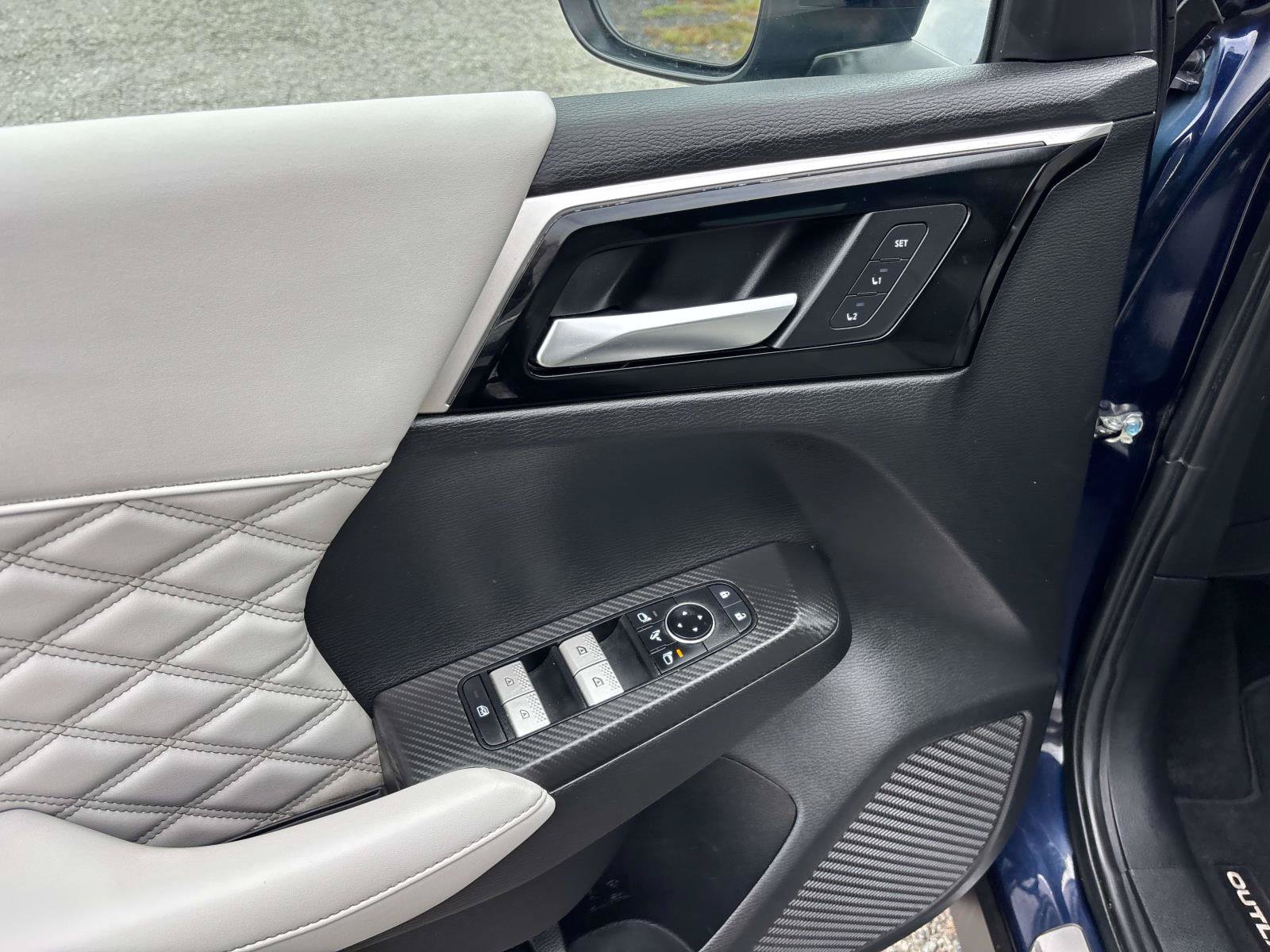 Used 2022 Mitsubishi Outlander SEL AWD/4WD image 20
