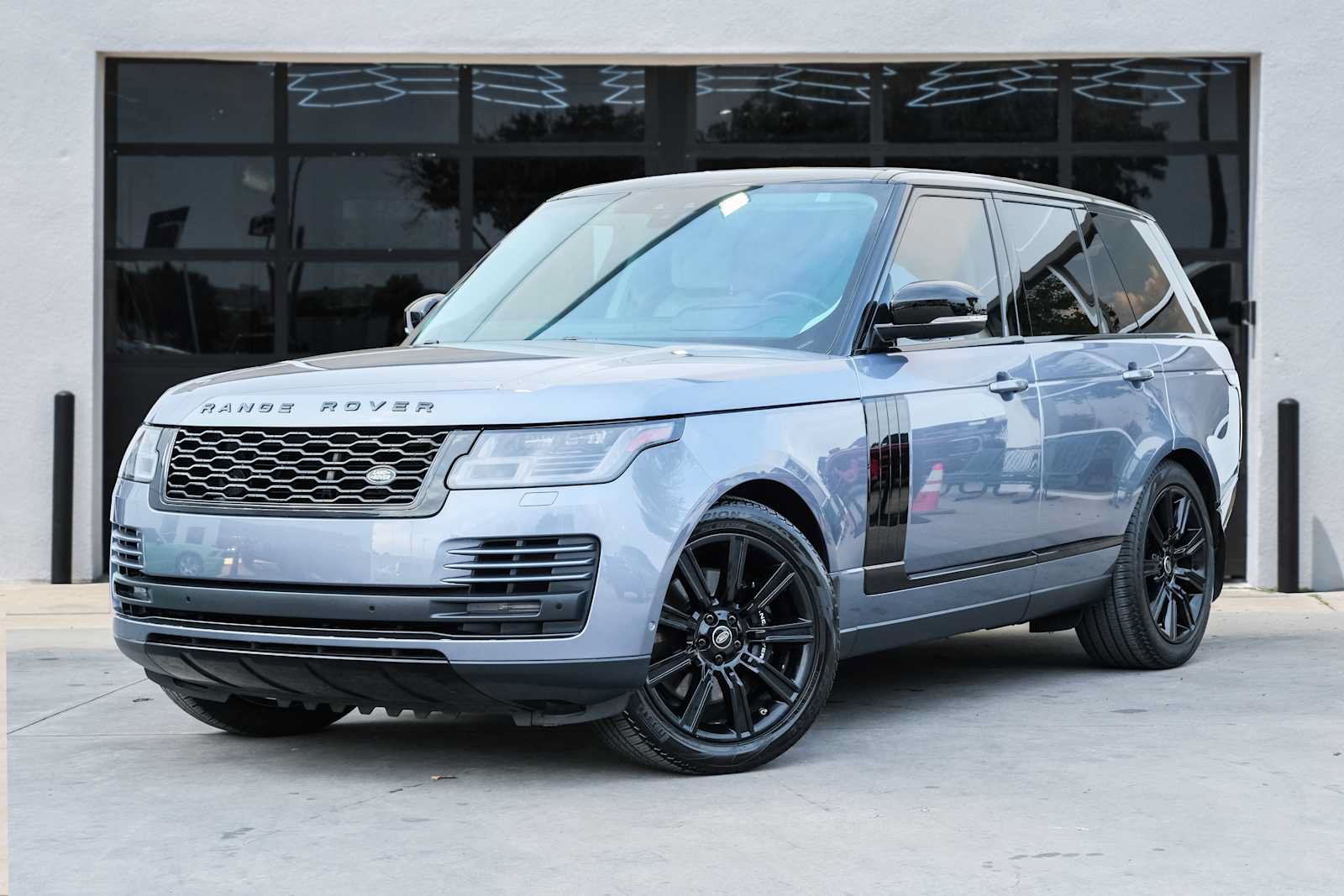 Used 2020 Land Rover Range Rover HSE AWD/4WD image 1