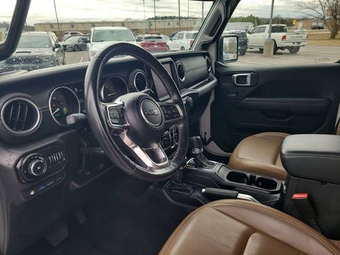 Used 2022 Jeep Wrangler Unlimited Sahara 4xe w/ Cold Weather Group image 10