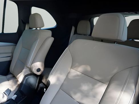 New 2026 Buick Enclave Preferred w/ Power Package image 29