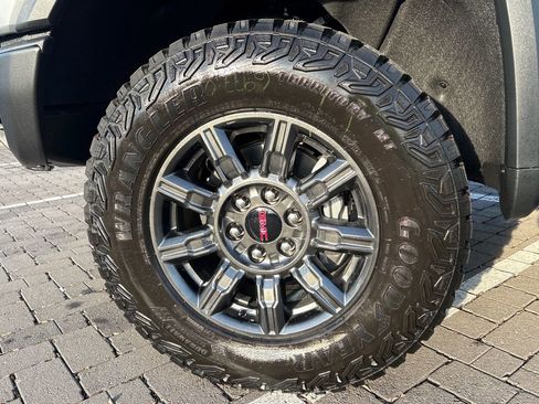 New 2026 GMC Sierra 1500 AT4X w/ LPO, Black Badging Package image 58