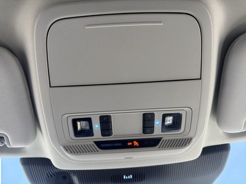 Certified 2026 Ford Explorer Active AWD/4WD image 31