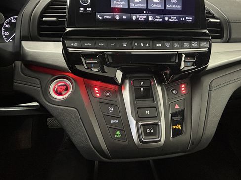 Used 2025 Honda Odyssey Sport-L image 29