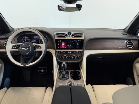 New 2026 Bentley Bentayga Extended Wheelbase AWD/4WD image 4