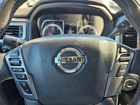 Used 2018 Nissan Titan Platinum Reserve w/ Platinum Utility Package image 12