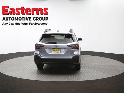 Used 2025 Subaru Outback Premium AWD/4WD image 31