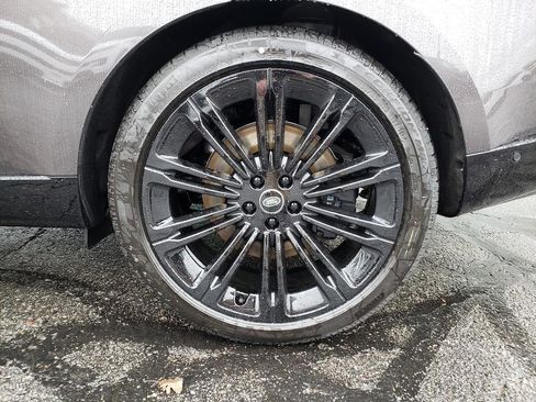 New 2025 Land Rover Range Rover SE image 27