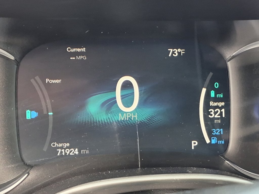 Used 2024 Chrysler Pacifica Limited FWD image 14