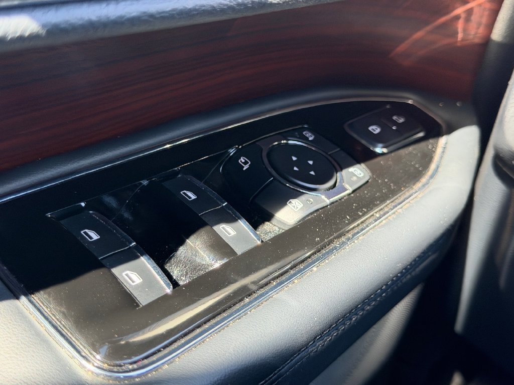 Used 2023 Lincoln Navigator Reserve AWD/4WD image 10