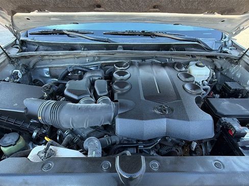 Used 2020 Toyota 4Runner SR5 image 49