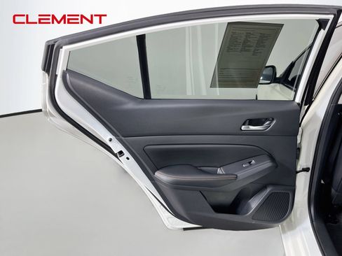 Used 2022 Nissan Altima 2.5 SR FWD image 29
